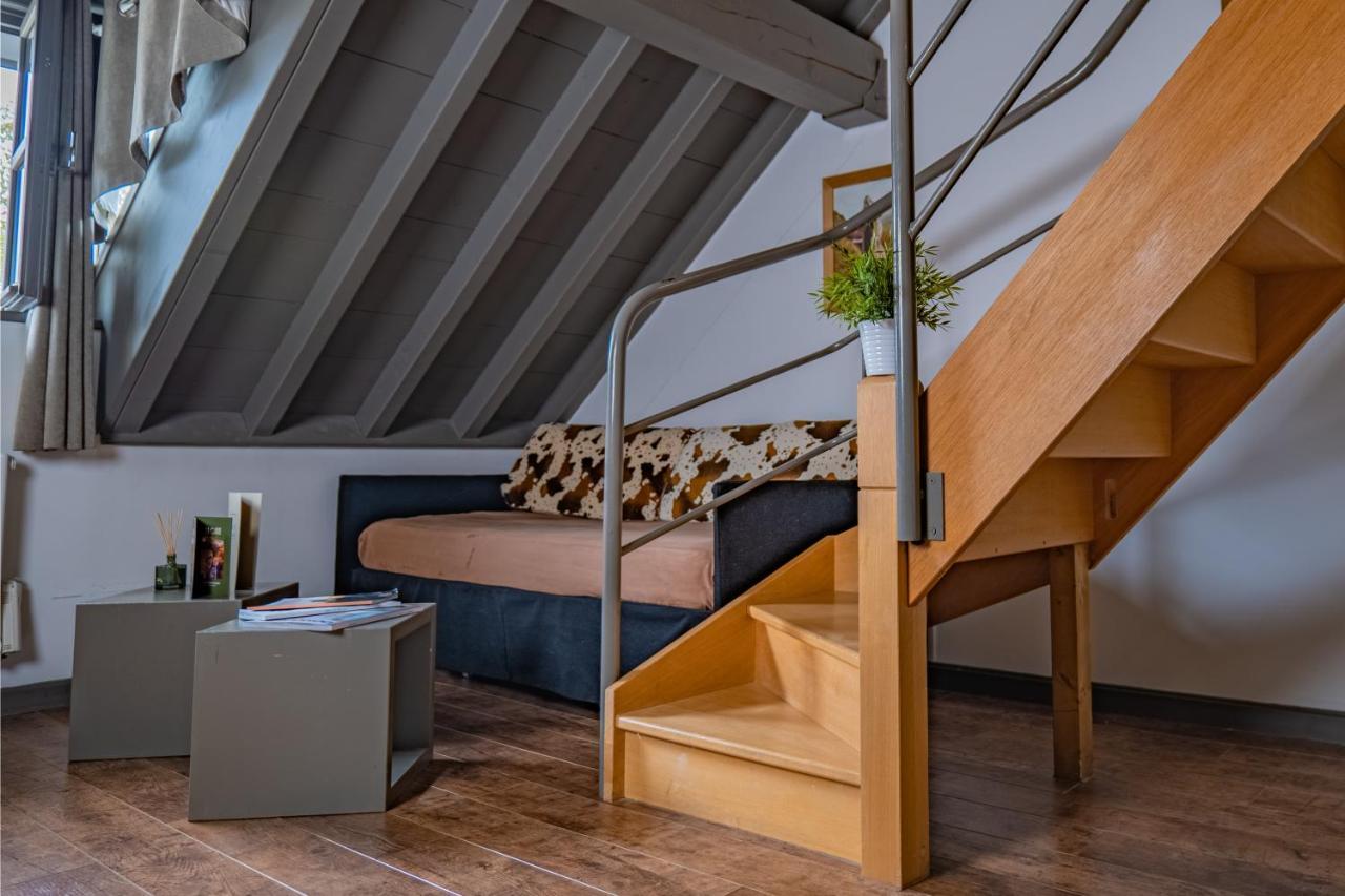 La Maison Rouge Chambery Bagian luar foto