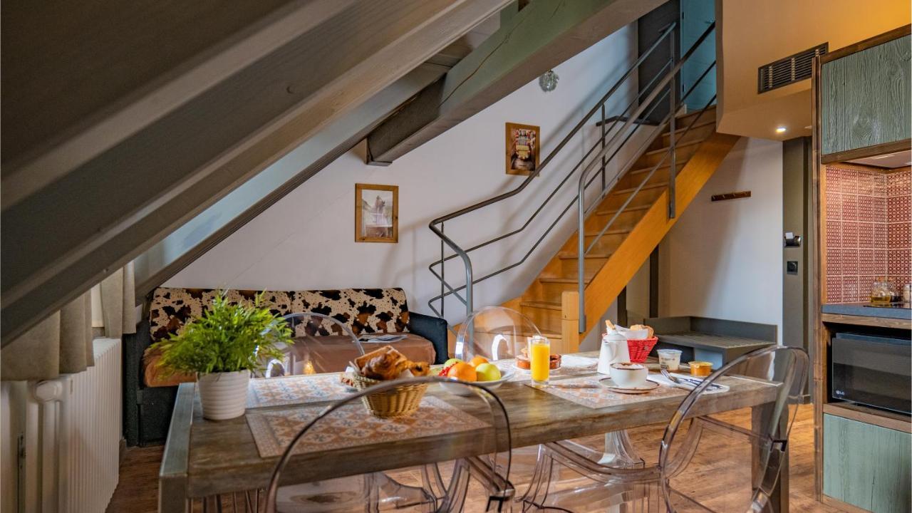 La Maison Rouge Chambery Bagian luar foto