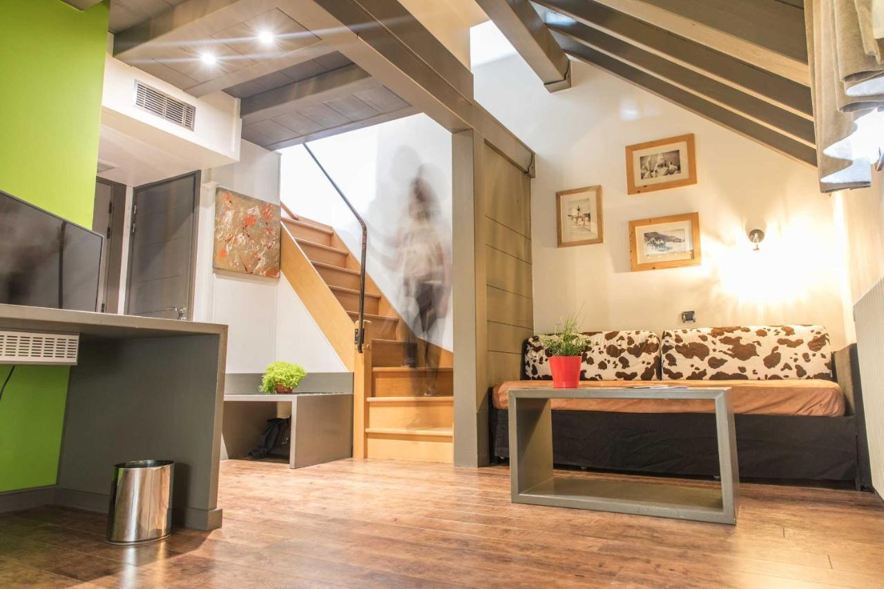 La Maison Rouge Chambery Bagian luar foto