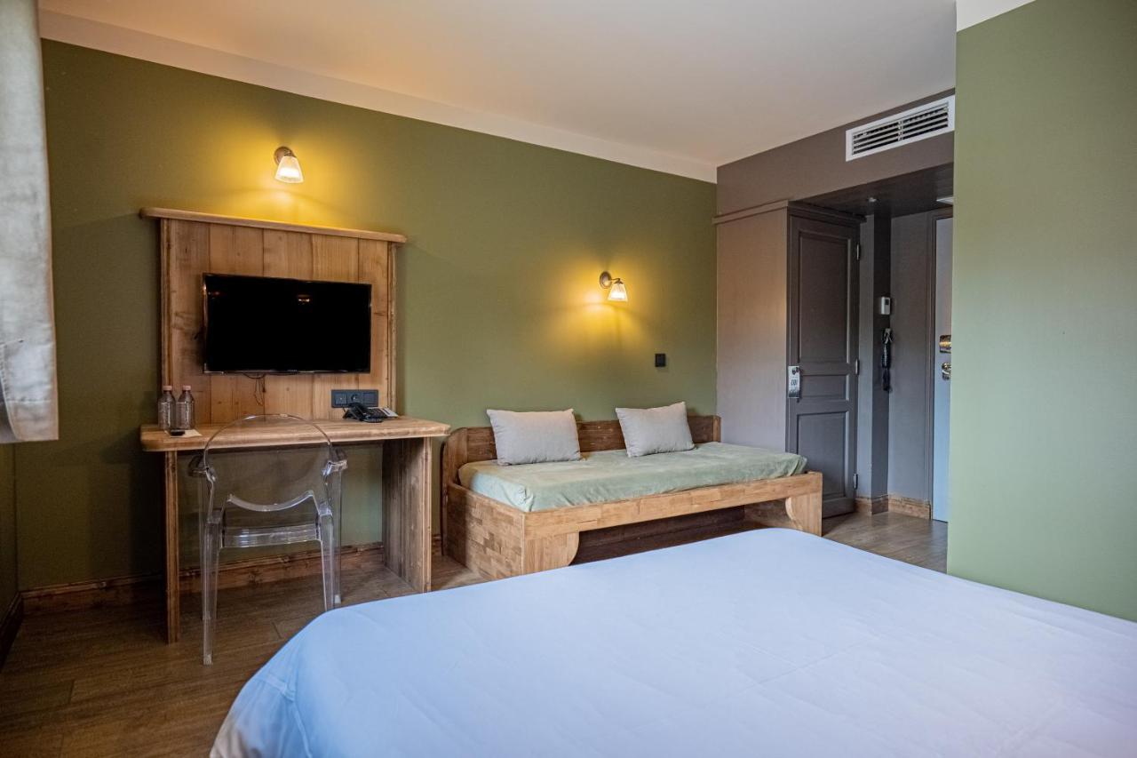La Maison Rouge Chambery Bagian luar foto