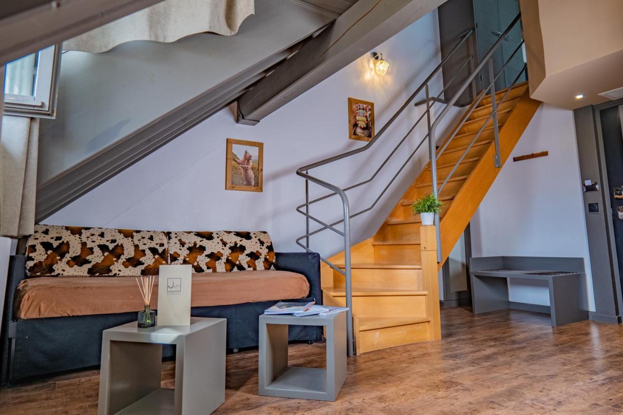 La Maison Rouge Chambery Bagian luar foto